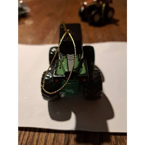 Monster Jam Ornaments Monster Mutt Grave Digger + 4 Hand-Painted Christmas - Picture 6 of 9